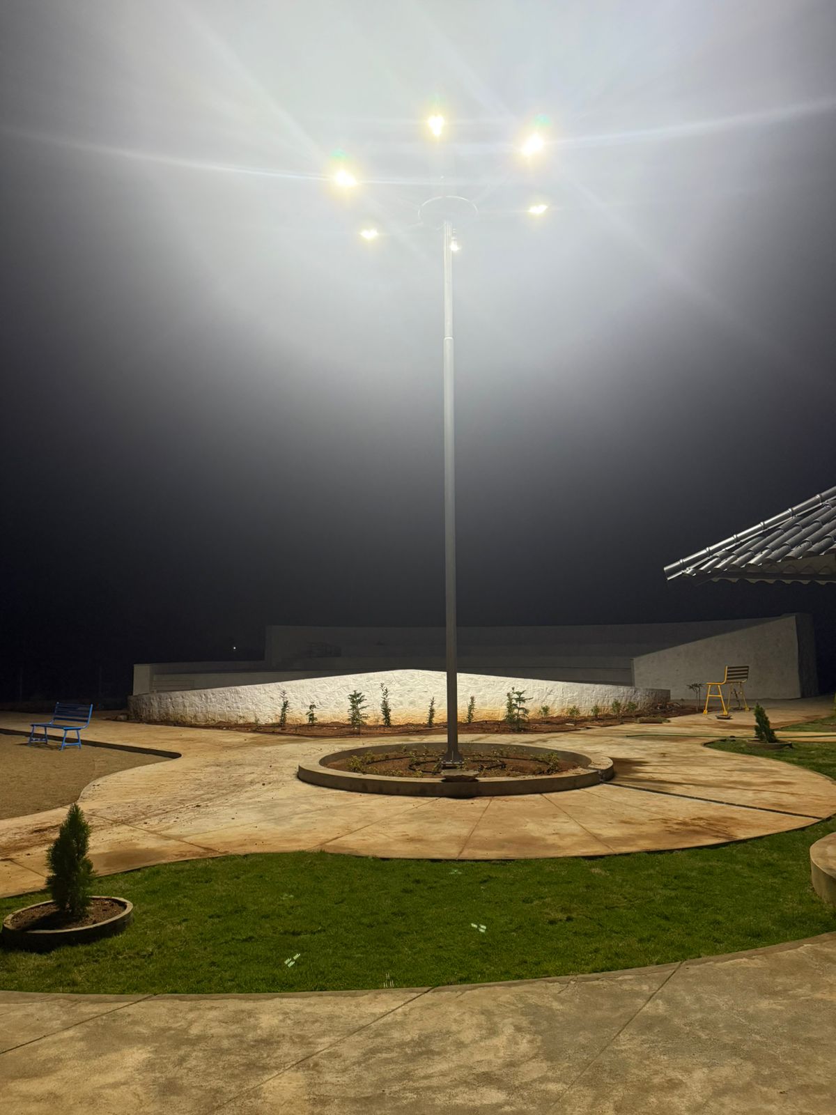 Solar Mini Mast Lighting